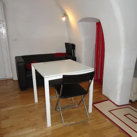 Picca House